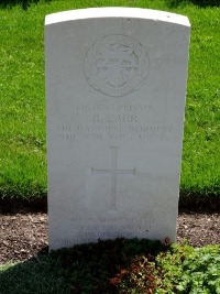 Klagenfurt War Cemetery - Carr, Ronald